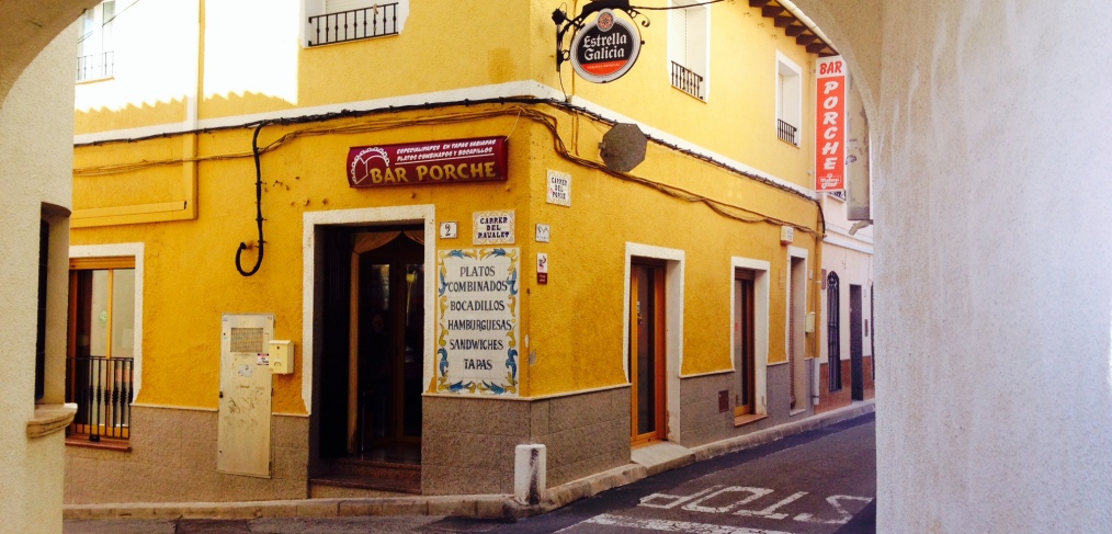 Dónde comer Bar Porche - Alcalalí turismo