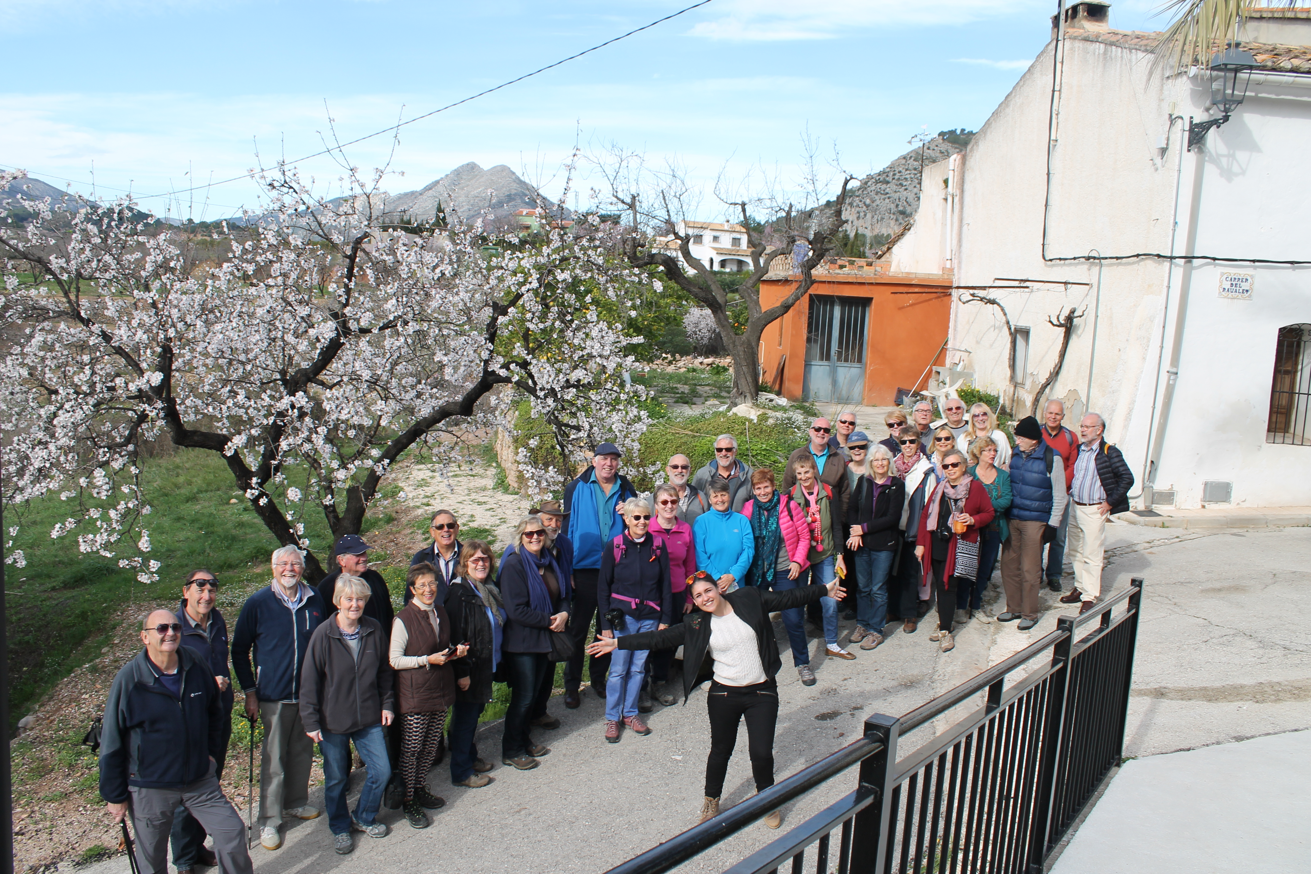 visita guiada – grupo Alcalalí en flor – Feslalí