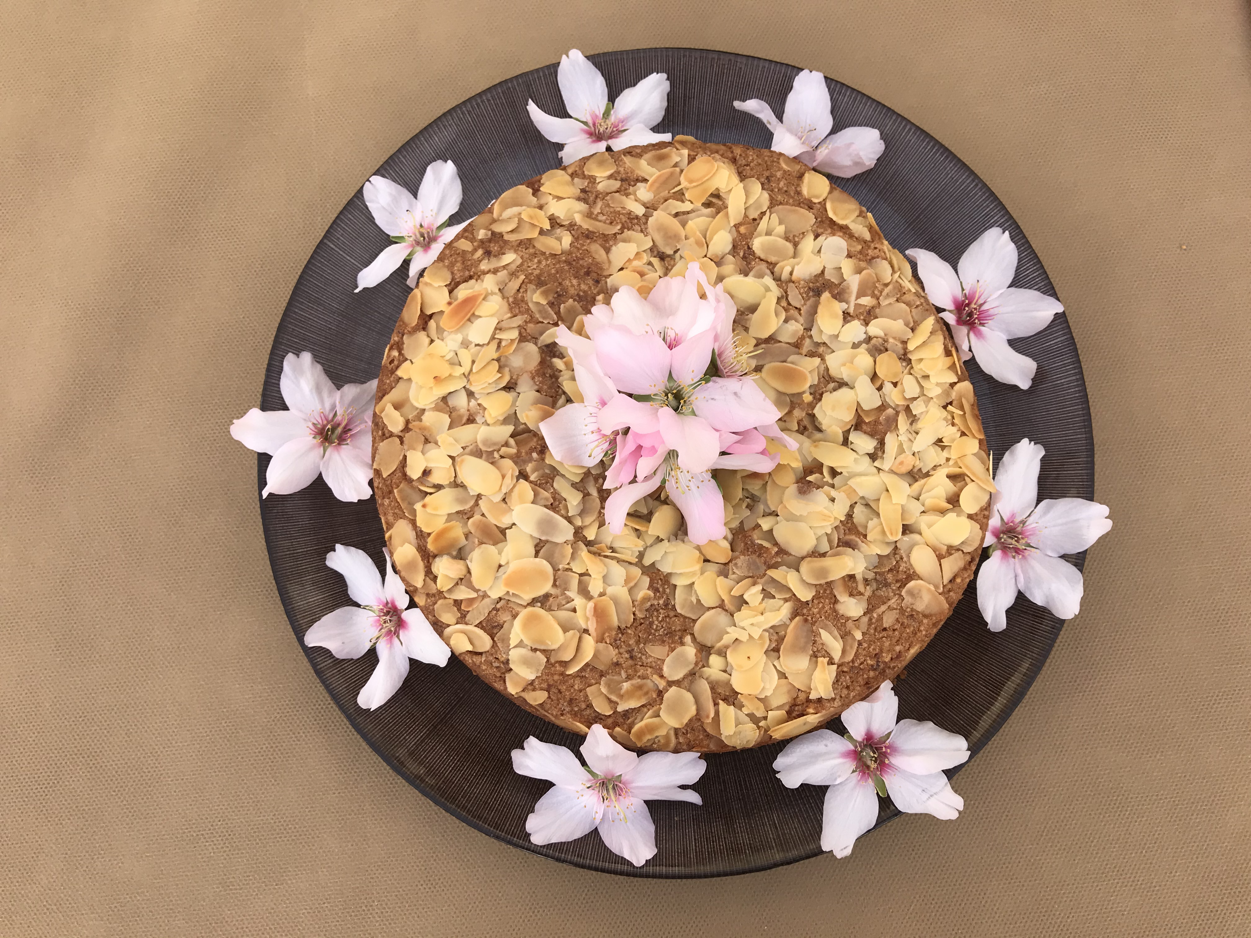 Pastel de frambuesa y almendras