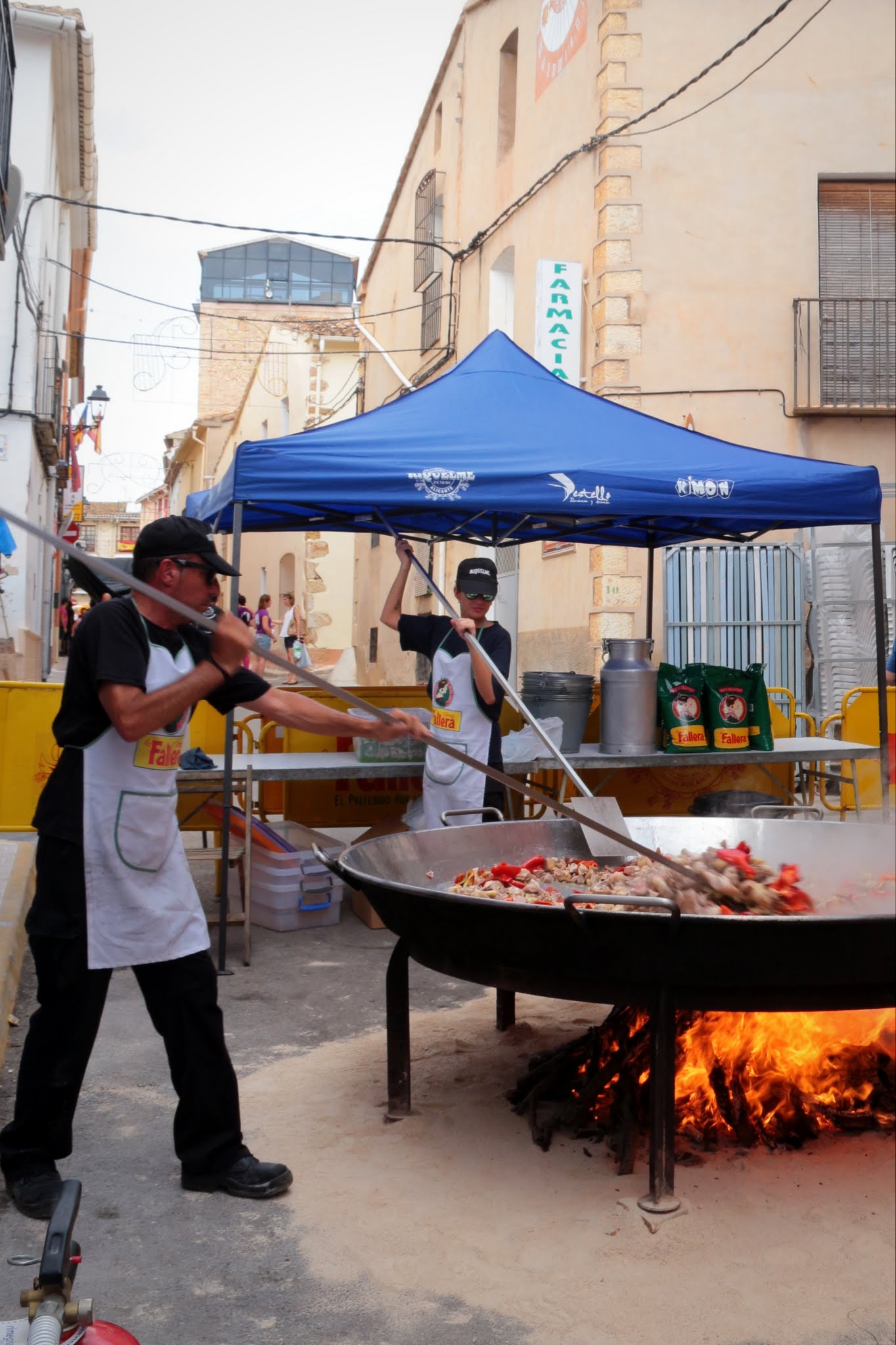 Paella gigante