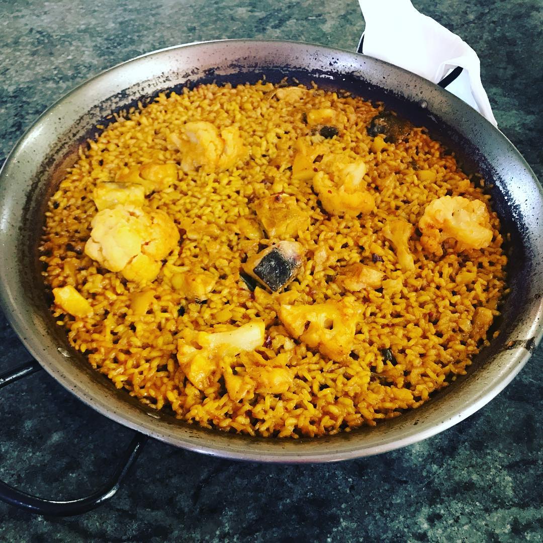 Paella de bacalao y coliflor